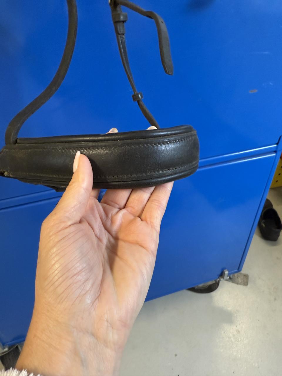 Dressuur zadel KN + hoofdstel Passier (stang en trens)