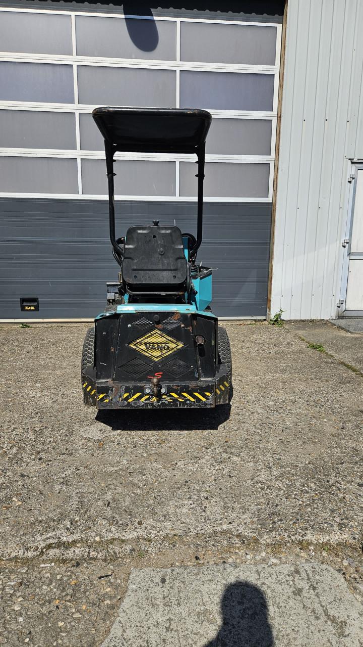 Avant Vano 420D shovel