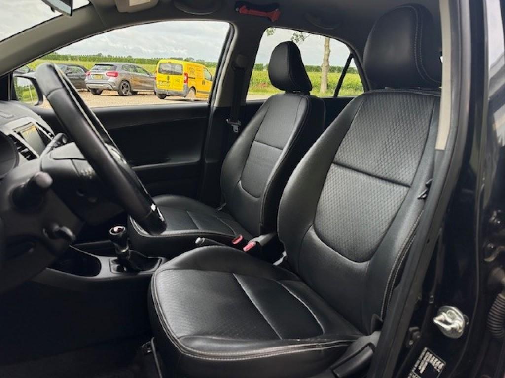 Kia Picanto 1.0 cvvt x-treme leder int. climat