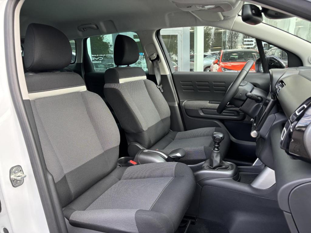 Citroen C3 Aircross 1.2 puretech s&s shine afneembare trekhaak! nieuwe dist