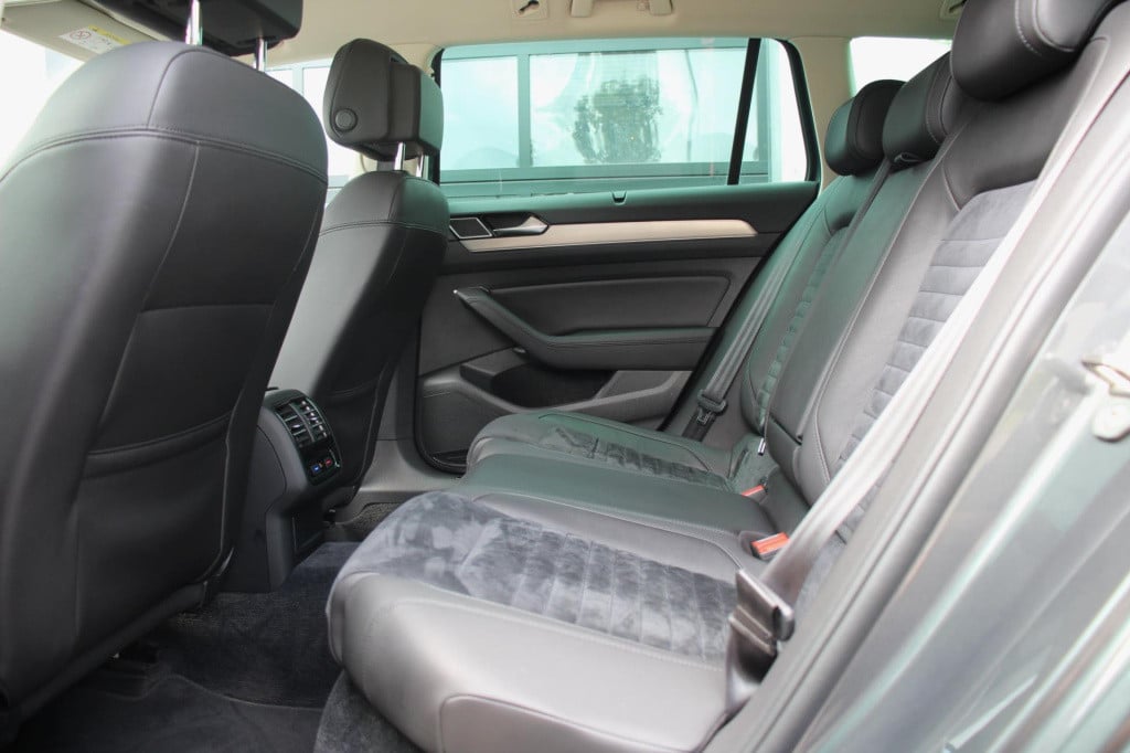 Volkswagen Passat variant 1.4 tsi act highline - dsg - leder - stoel verw -