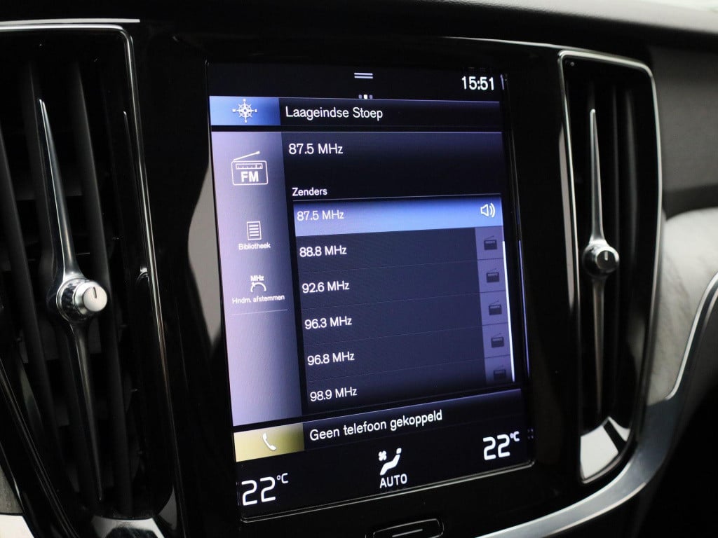 Volvo V60 2.0 t6 recharge awd inscription | automaat | lmv | trekhaak | led
