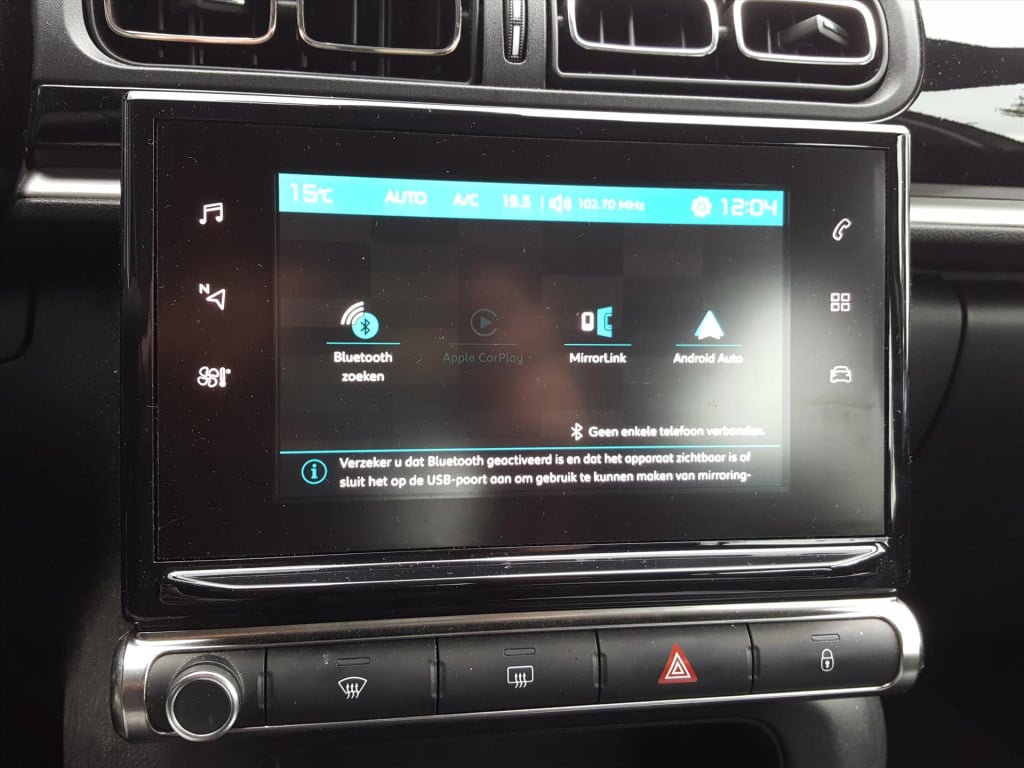 Citroen C3 shine 1.2 pt-110pk automaat navigatie via apple carplay & androi