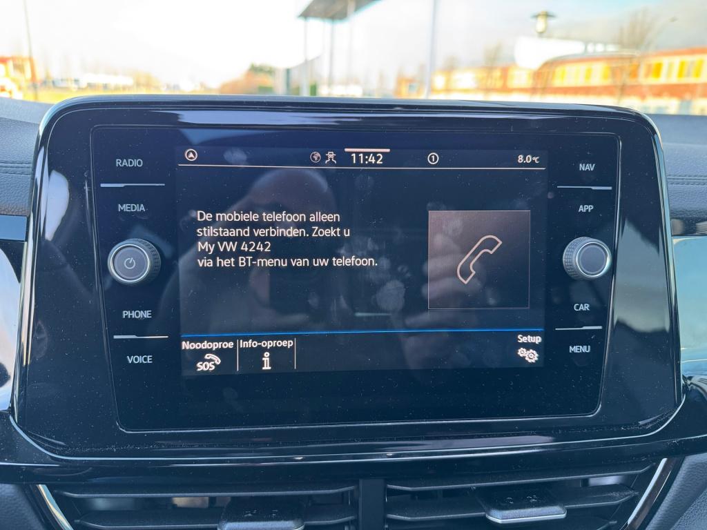 Volkswagen T-roc 1.5 tsi r-line black edition automaat , panoramaschuifdak 