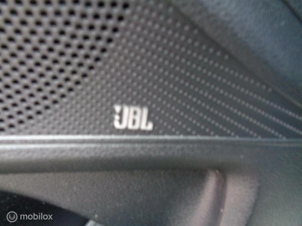 Kia Xceed 1.4 t-gdi executive/automaat/navi/panoramadak/half leer/18''lm/tr