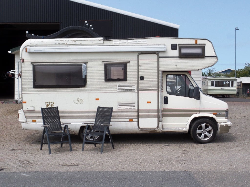 Dethleffs alkoof camper voor 5 personen