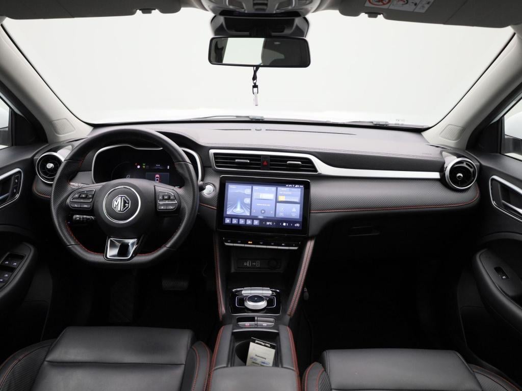 MG Zs Ev long range luxury 70 kwh | automaat | panoramadak | leder | naviga