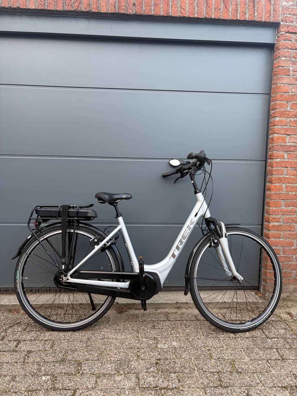 Trek District+ 4 E-bike - M frame, 500Wh accu, ZGAN