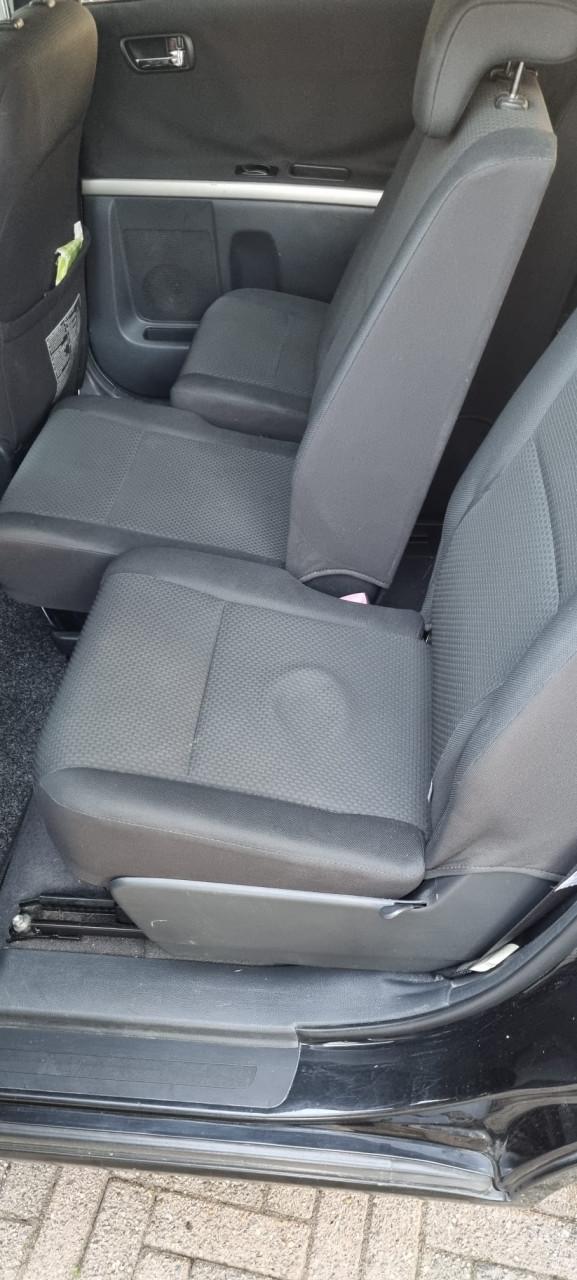 Toyota Corolla Verso 1.8 / 5-deurs zwart