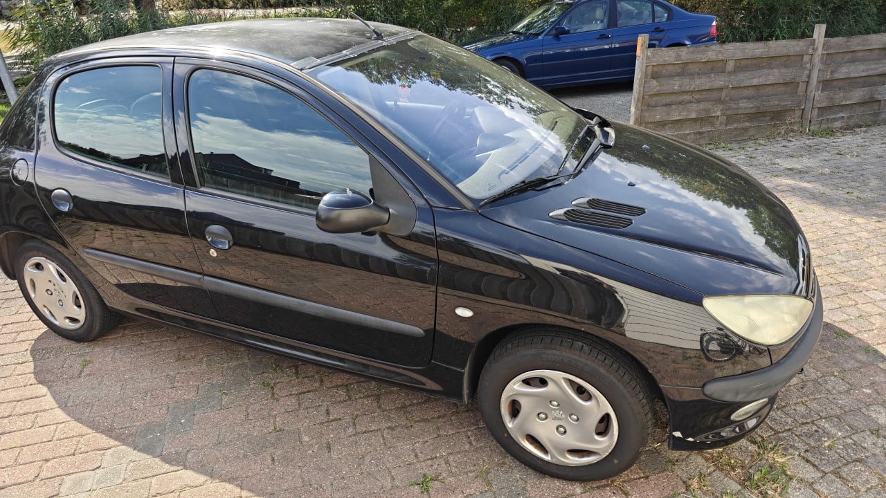Peugeot 206 1.4 gentry 5deurs