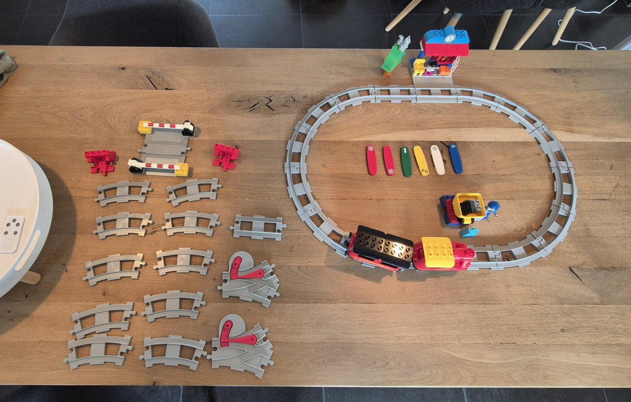 Duplo trein  en extra rails
