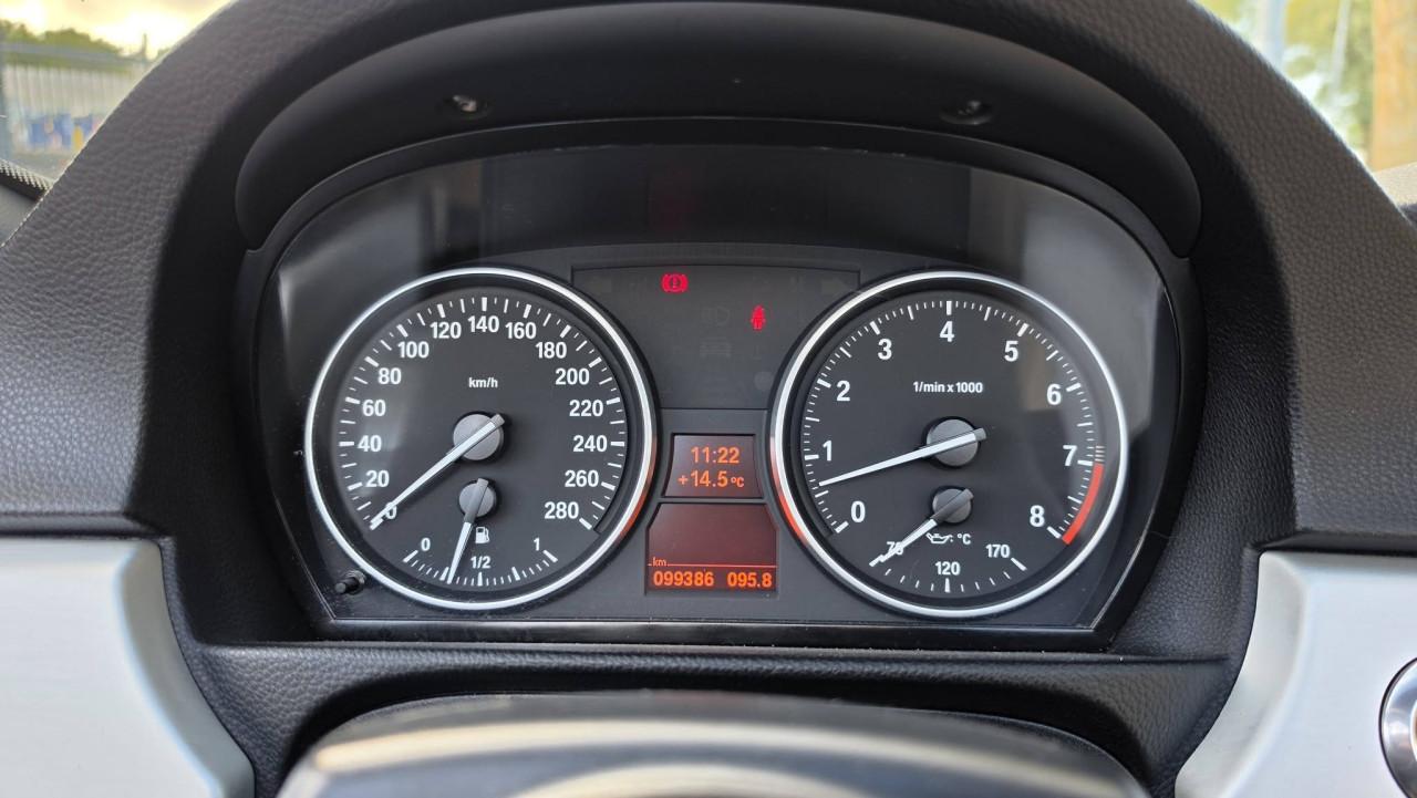 BMW 325i Cabriolet M-Pakket – Handgeschakeld – Youngtimer