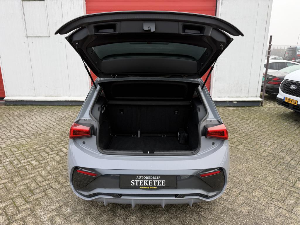 Cupra Born business one 62 kwh | carplay | pdc | rijklaar inclusief 1 jaar 
