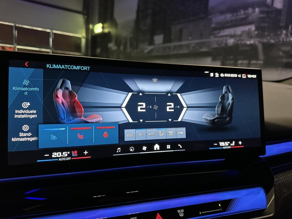 BMW M5 5-serie touring *keramisch*pano*bowers&wilkins*nl*