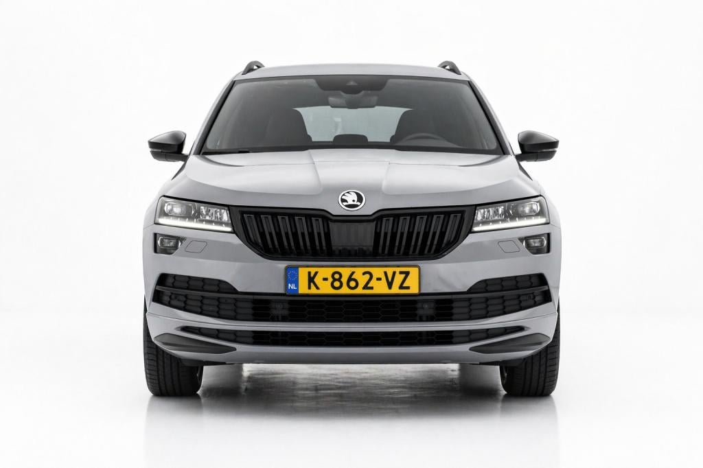 Skoda Karoq 1.5 tsi act sportline | camera | nap | stoelverwarming | apple 