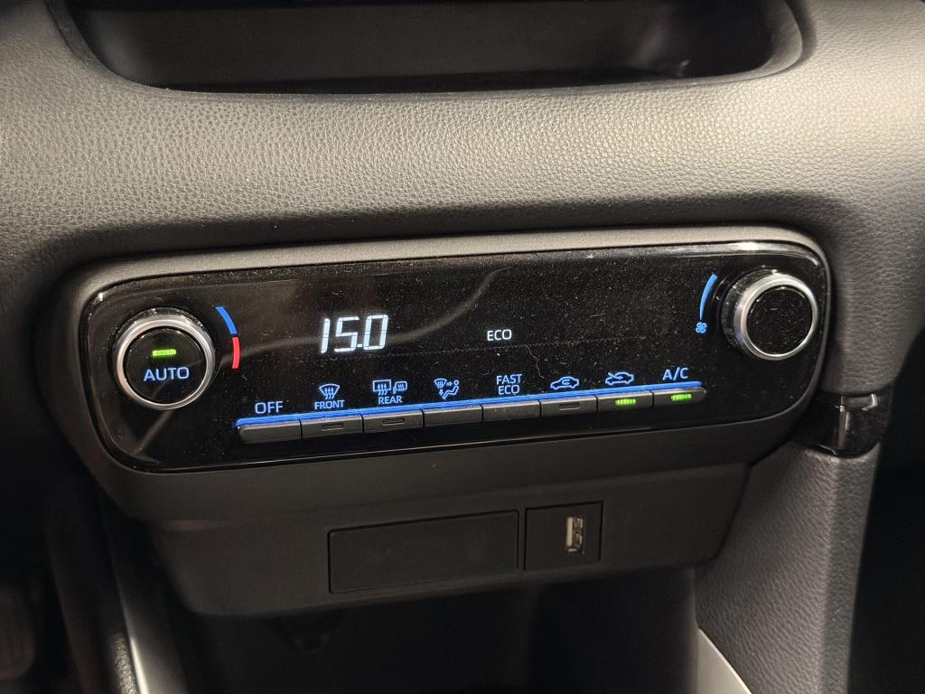 Toyota Yaris 1.5 hybrid dynamic| camera| adap.cruise| keyless| carplay