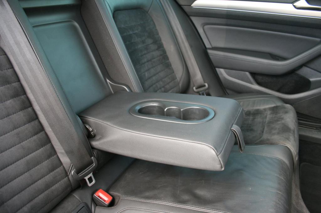 Volkswagen Passat variant 1.4 tsi gte connected series plus