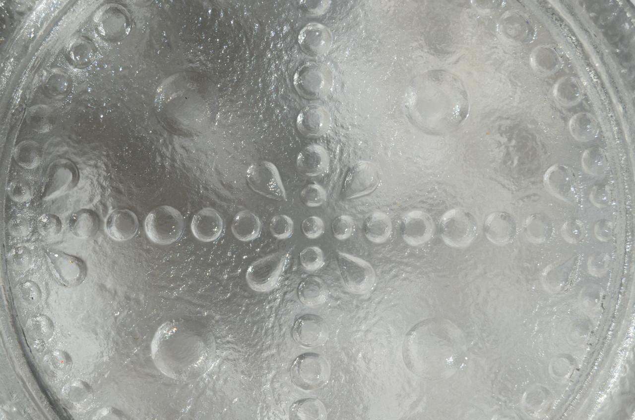 Glazen (fruit)schaal Scandinavisch design in goede staat.