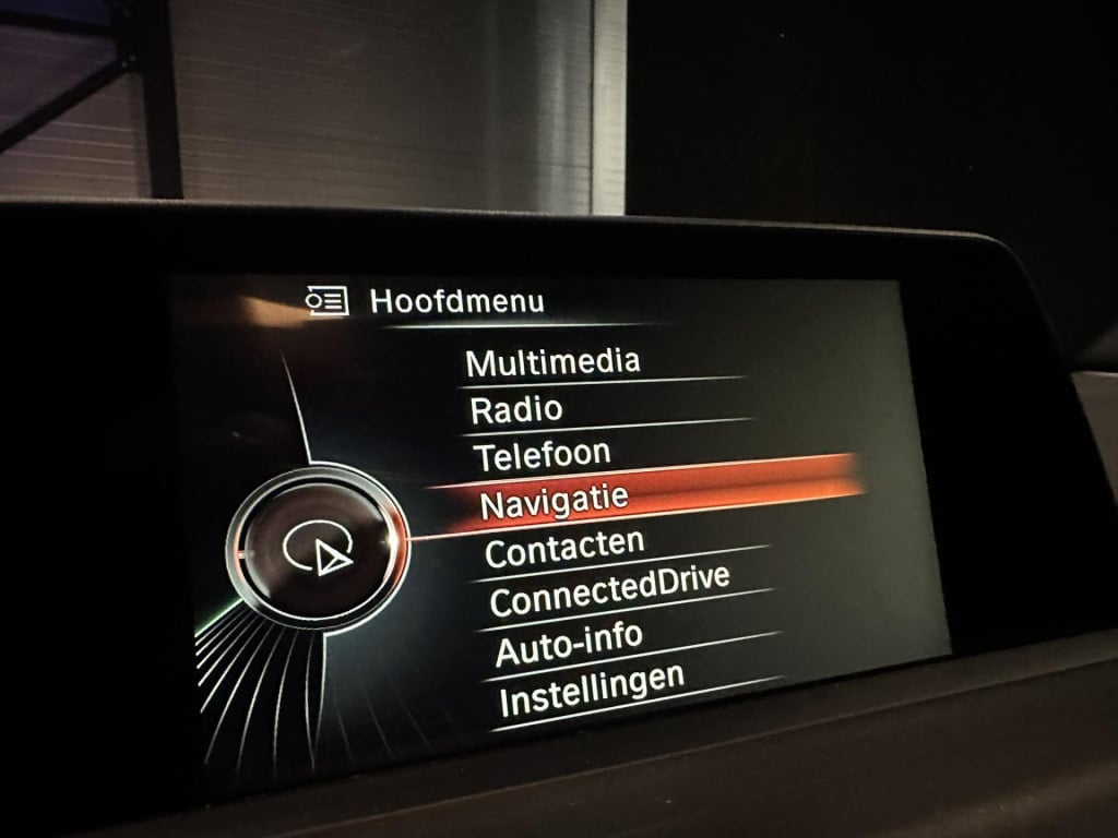 BMW 1 Serie 116i executive *pdcv&a*navi*trekhaak*