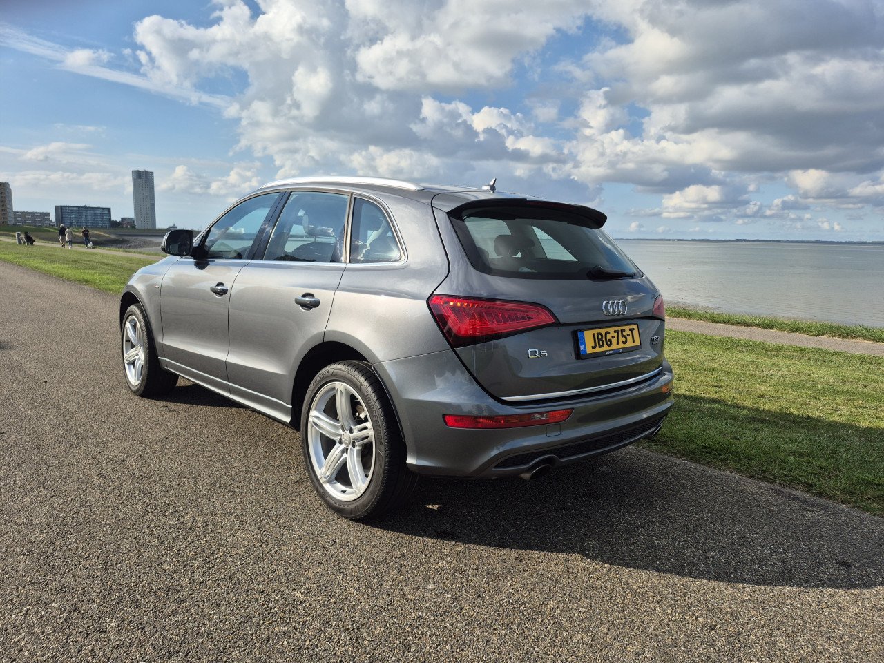 Audi Q5 S-line 2.0 tfsi