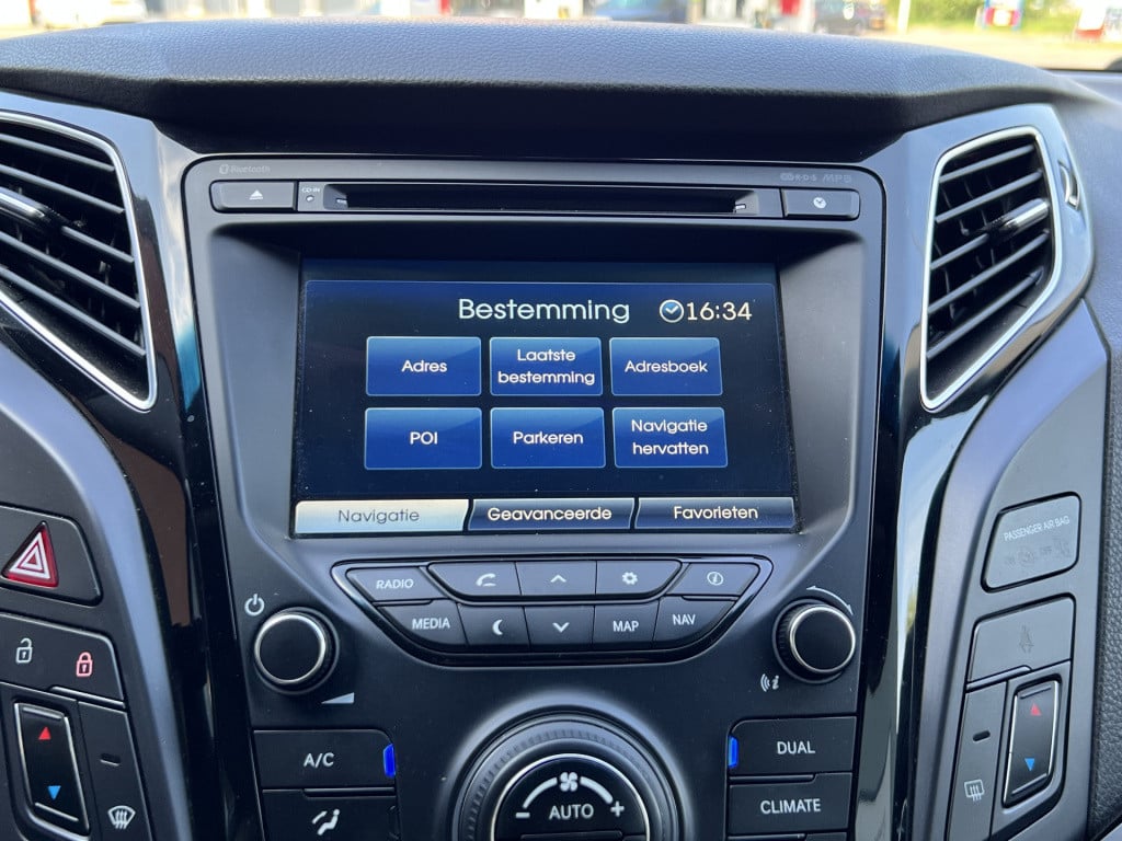 Hyundai I40 wagon 1.6 gdi blue business edition