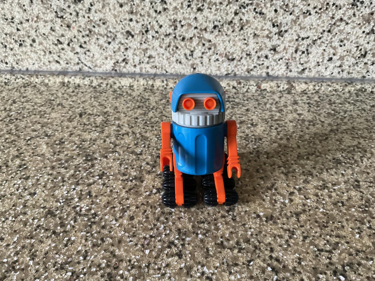 Heel veel Playmobil. Tandartsenpraktijk. Politie-bureau. Bouwplaats etc.