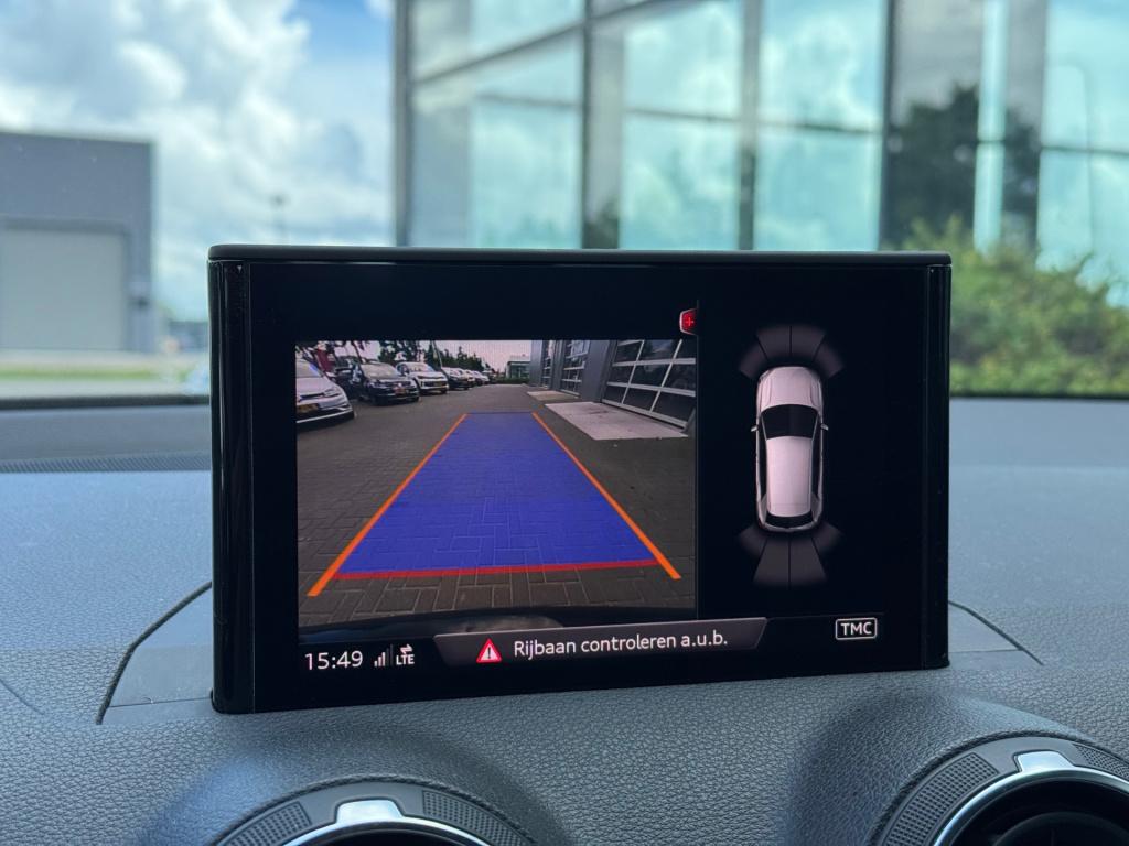 Audi Q2 30 tfsi design * camera * carplay * clima