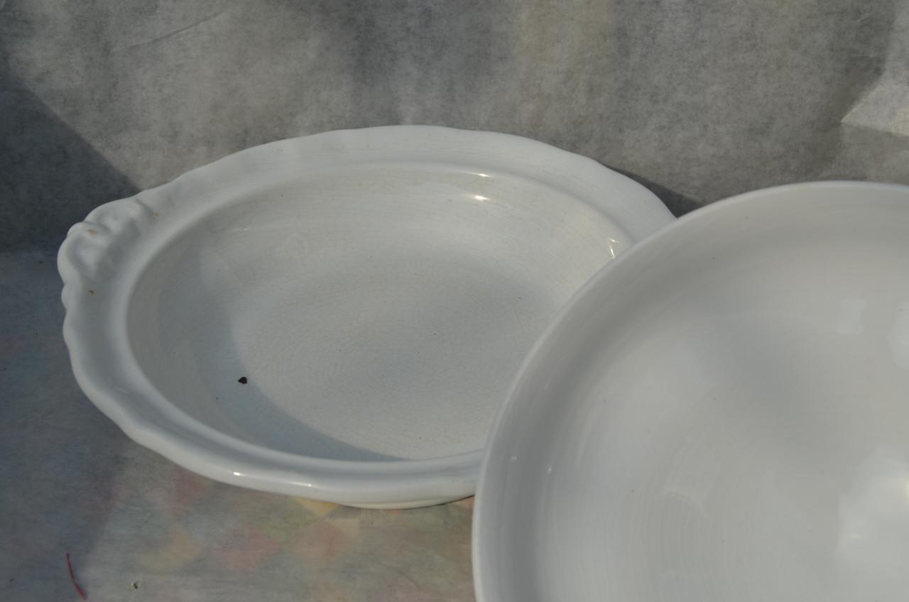 2 Aardewerk dekschalen Regout Maastricht