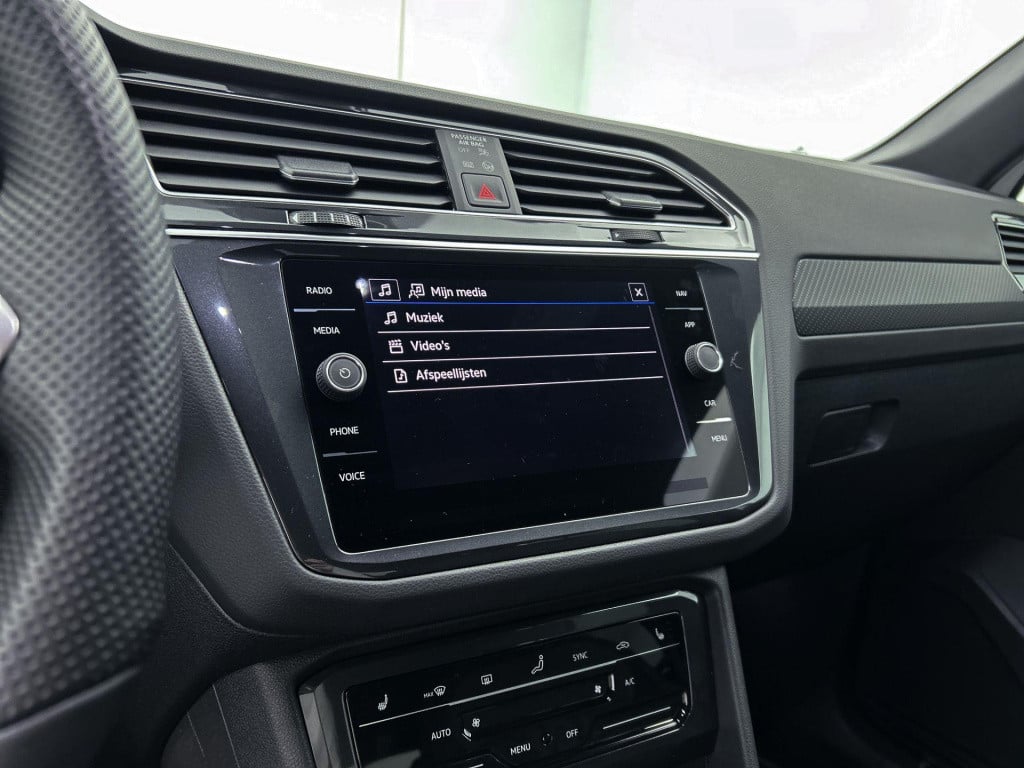 Volkswagen Tiguan 1.4 tsi ehybrid r-line business | automaat | trekhaak | b
