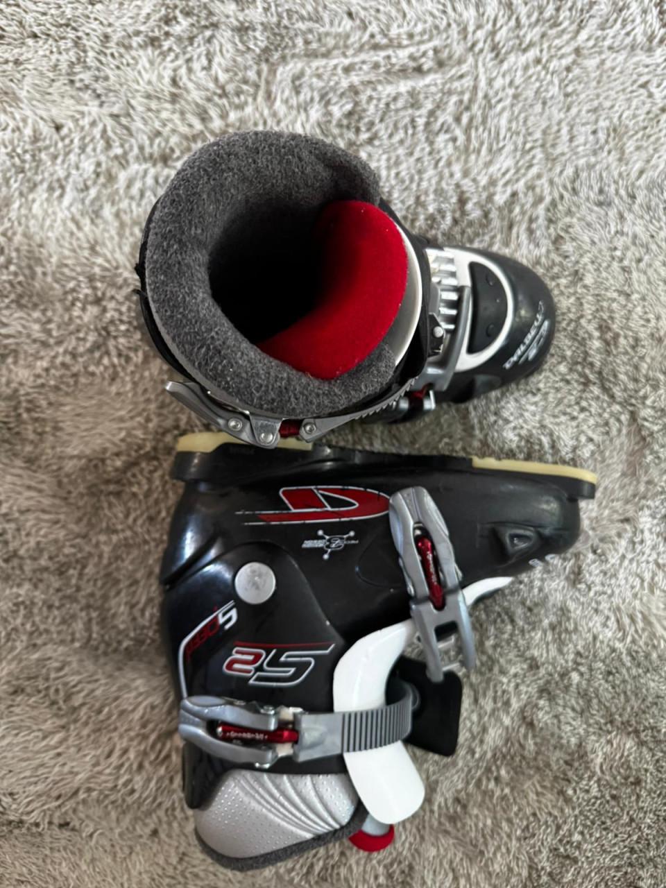 Skischoenen maat 31-33