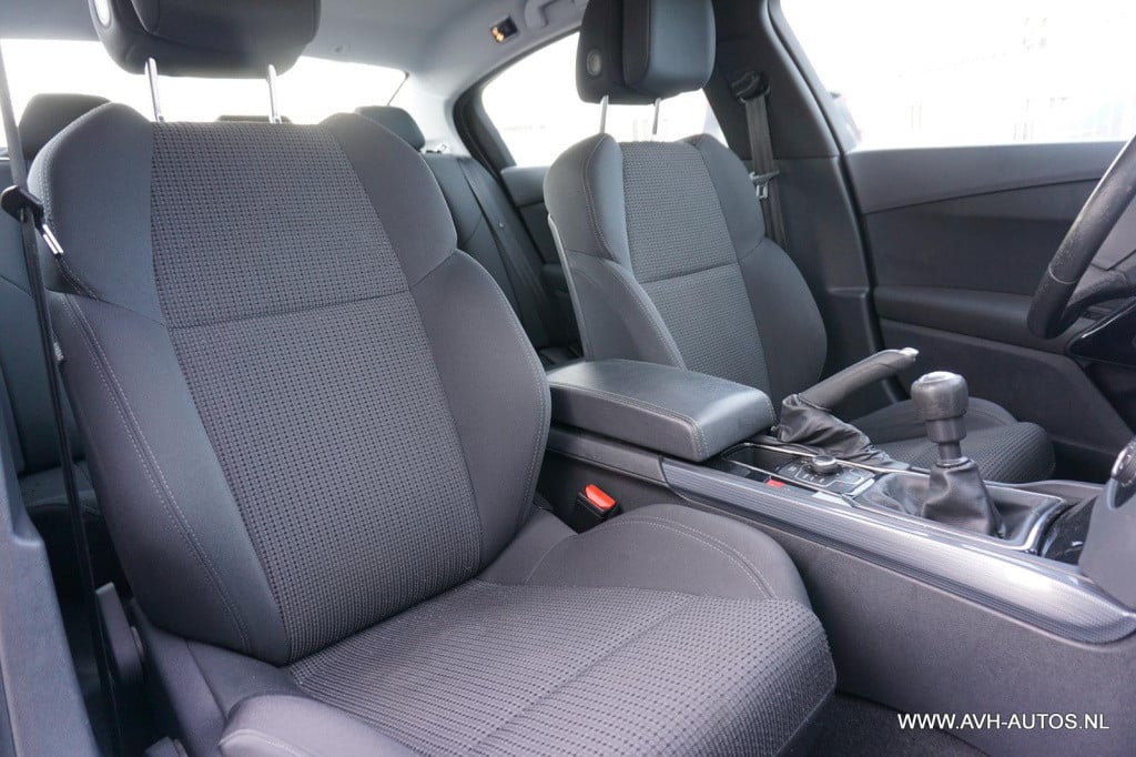 Peugeot 508 1.6 thp blue lease executive