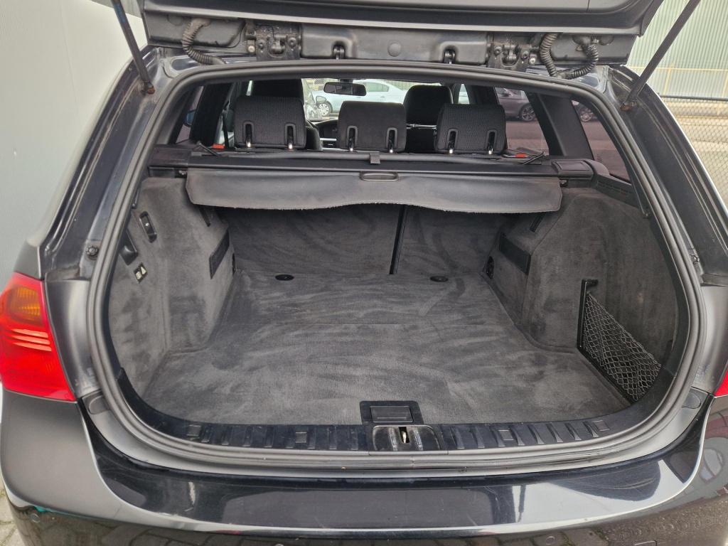 BMW 3-serie touring 318i