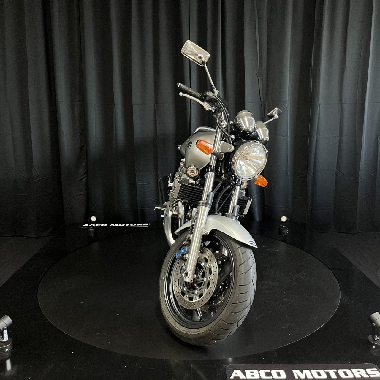 Yamaha XJR1300