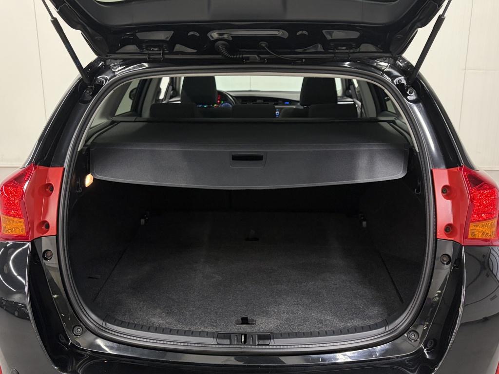 Toyota Auris touring sports 1.8 hybrid lease+
