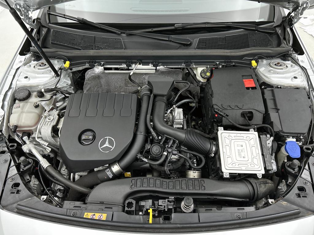 Mercedes-Benz A-Klasse 160 style | handgeschakeld | led verlichting | achte