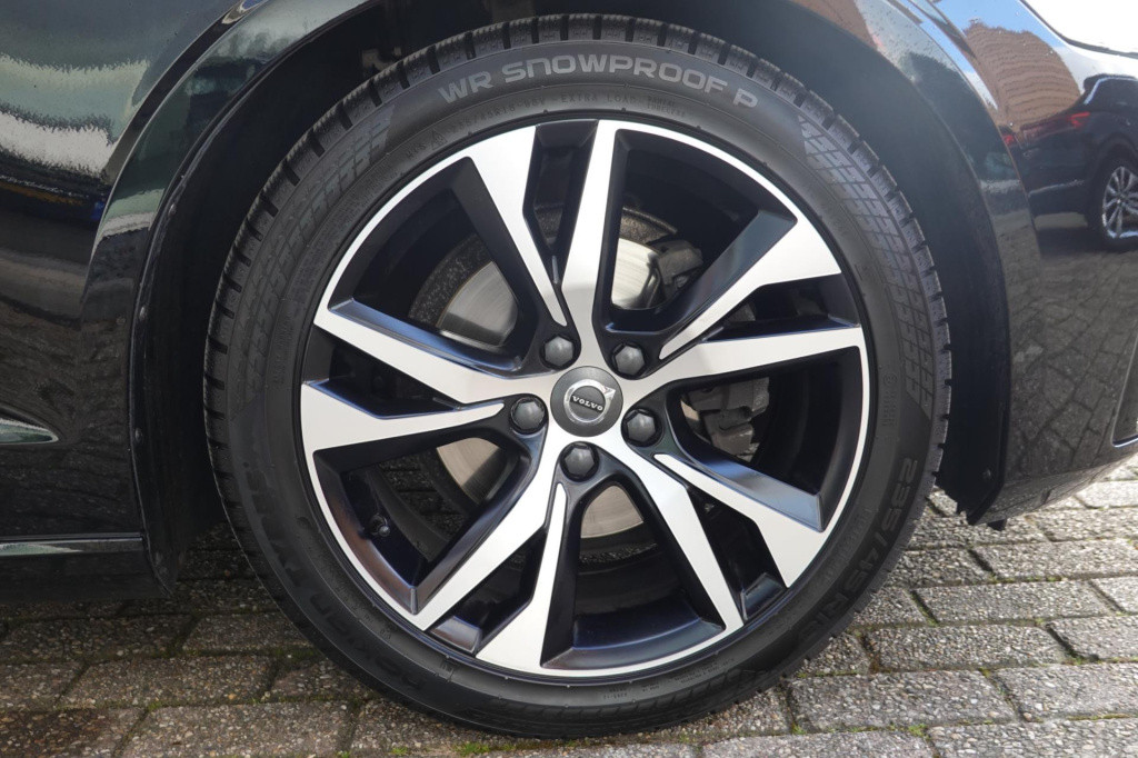 Volvo V60 2.0 b4 r-design