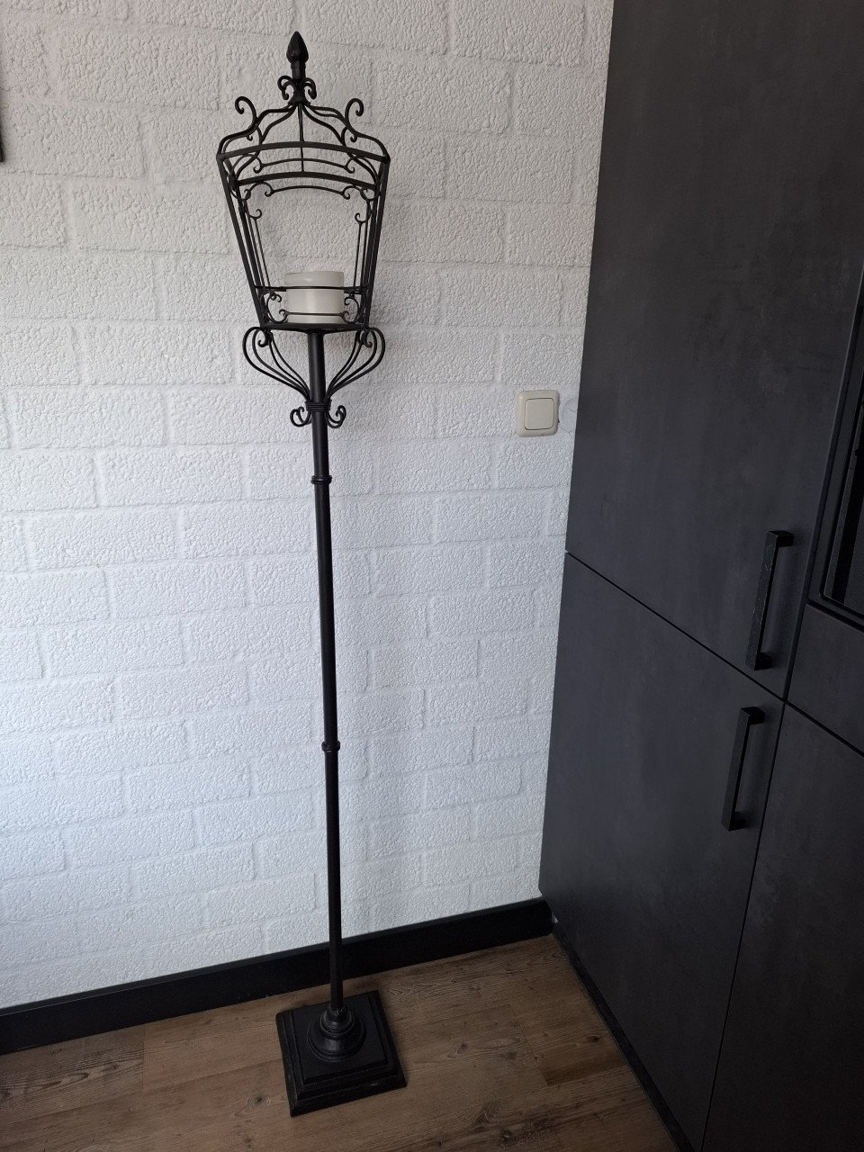 Metalen zwarte lantaarn