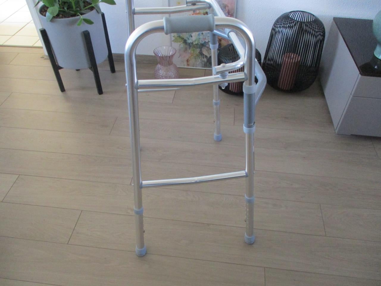 Nieuw opvouwbaar looprek de Luxe in hoogte instelbaar van Comfort & More