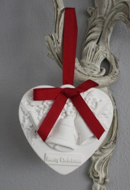 Stenen hart met kerstballen print