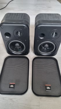 JBL Control 1 PRO Professional speakerset (150 Watt) incl ophangbeugels