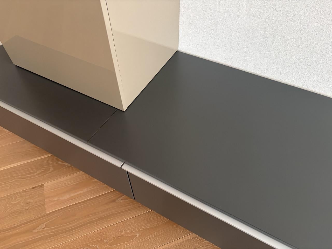 Gratis design tv meubel (tot 25 okt op te halen)