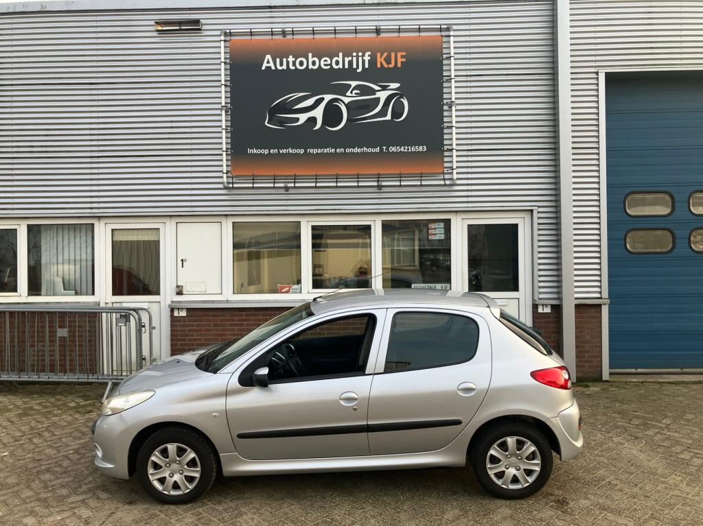 Peugeot 206 + 1.4 xs