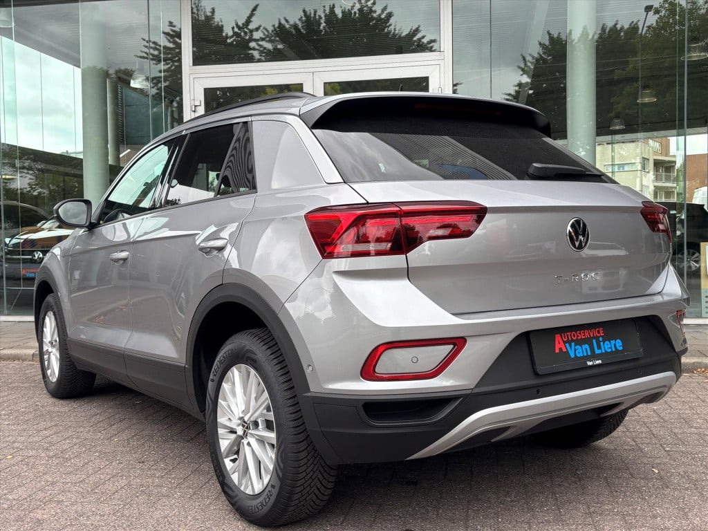 Volkswagen T-roc 1.0 tsi 110pk life| carplay| autom inparkeren|led| rijklaa