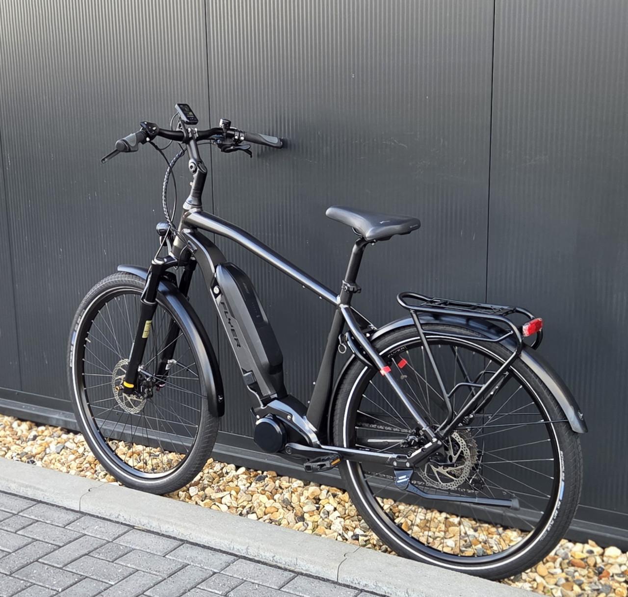Nette Flyer Upstreet5 7.10 Cruiser met framemaat L 600Wh