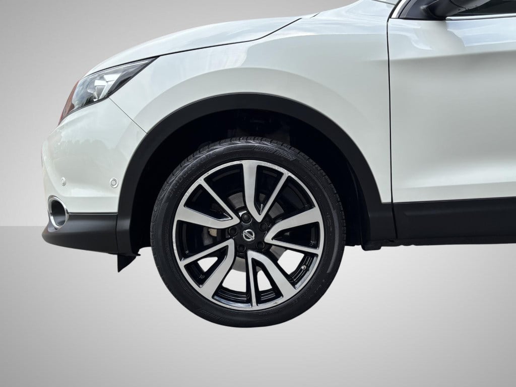 Nissan Qashqai 1.6 tekna *1500kg trekgewicht! | panoramadak | leder | stoel
