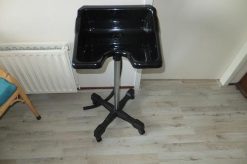 Wasbak op wieltjes