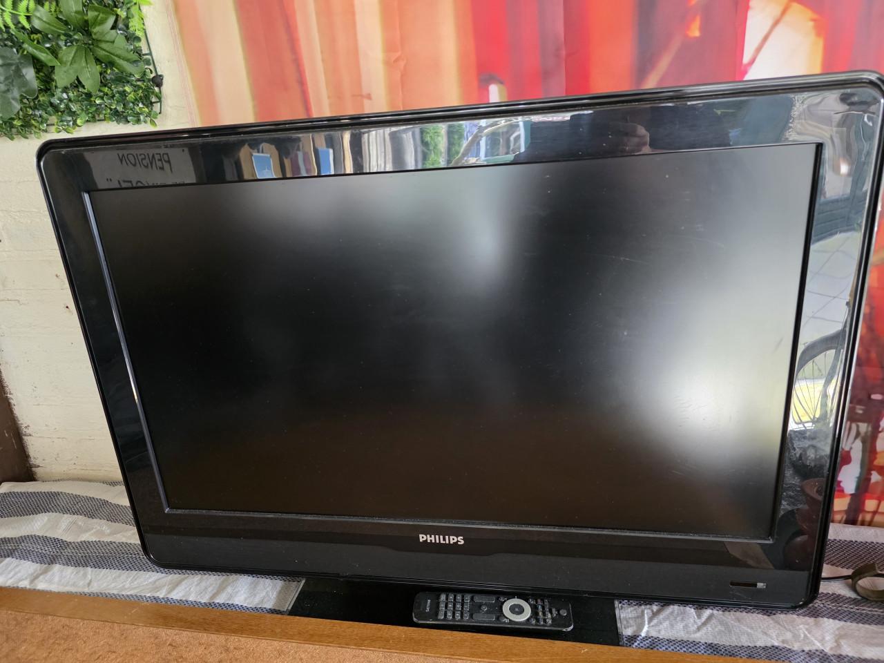 Philips LCD-televisie 32PFL3403/12. diagonaal: 81,3 cm (32 inch)