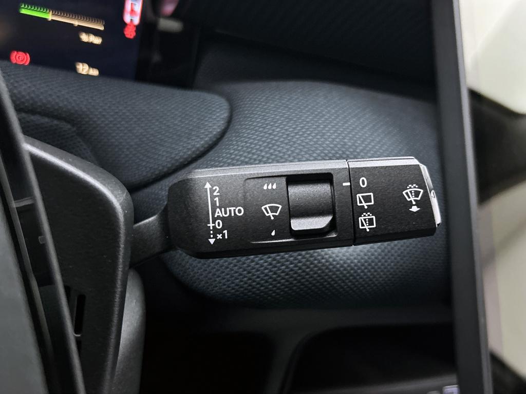 Citroen C5 Aircross plus comfort range 74 kwh | panoramadak | 19" lichtmeta