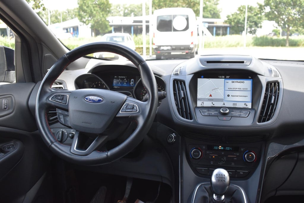 Ford Kuga 1.5 ecoboost st line | climate control | cruise control | sony pr