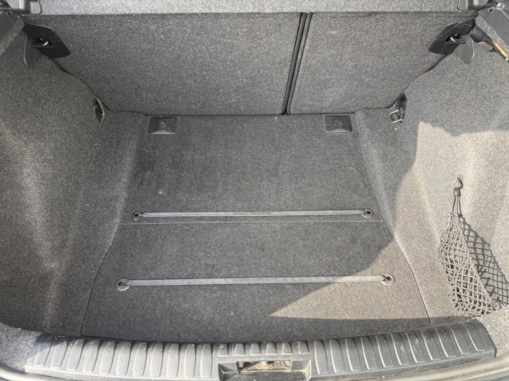 BMW 1 Serie 116i 2.0 122pk executive 3-drs